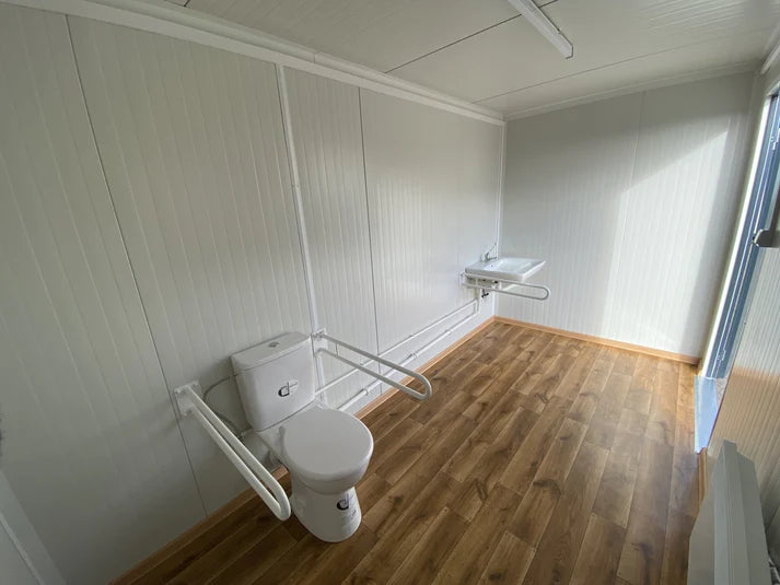 Contenedor Sanitario Inodoro 4 × 2 m